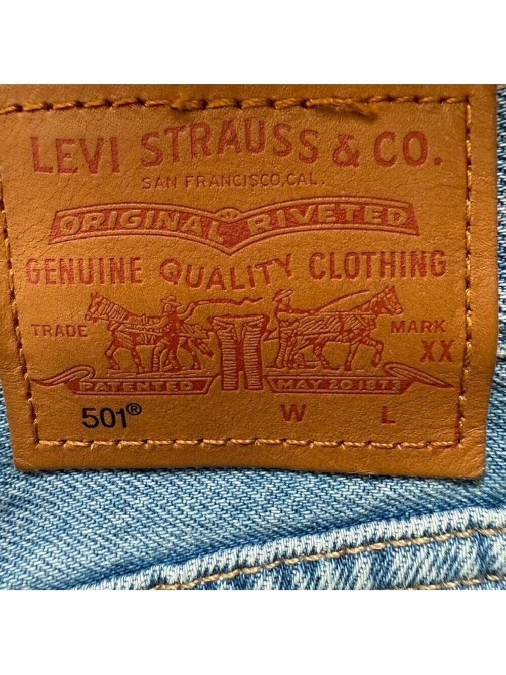 LEVI’S❤️ 501 Women’s High-Rise Distressed Denim Shorts 👖👟💃 Size 27 - Picture 12 of 15